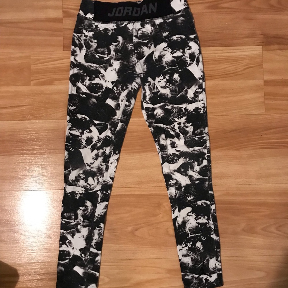 a d o r a b l e JORDAN girls leggings